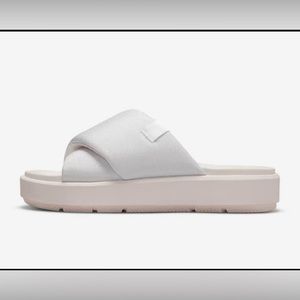 Women’s Size 12 Jordan Slides